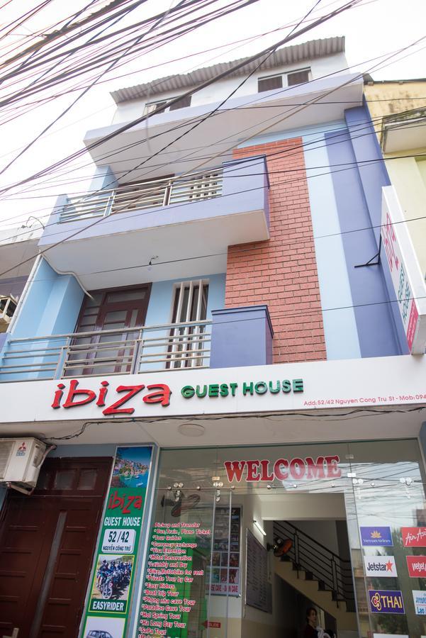 Ibiza Hostel Hue Exterior photo